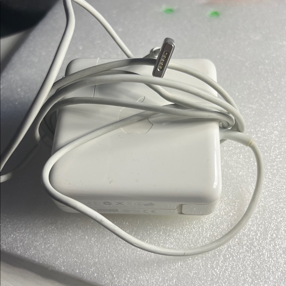 Computer charger - Picture 4 of 4